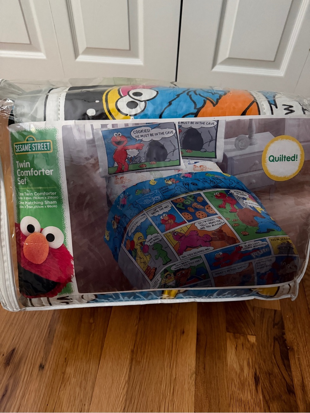 Sesame Street Colorful Twin Comforter Set - Brand New in Packaging - Picture 2 of 7